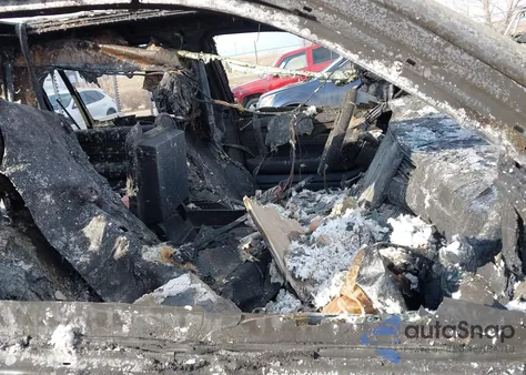 2024 Jeep Wagoneer Series Ii Carbide 4X4 z USA, uszkodzony, nr VIN 1C4SJVBP1RS151007